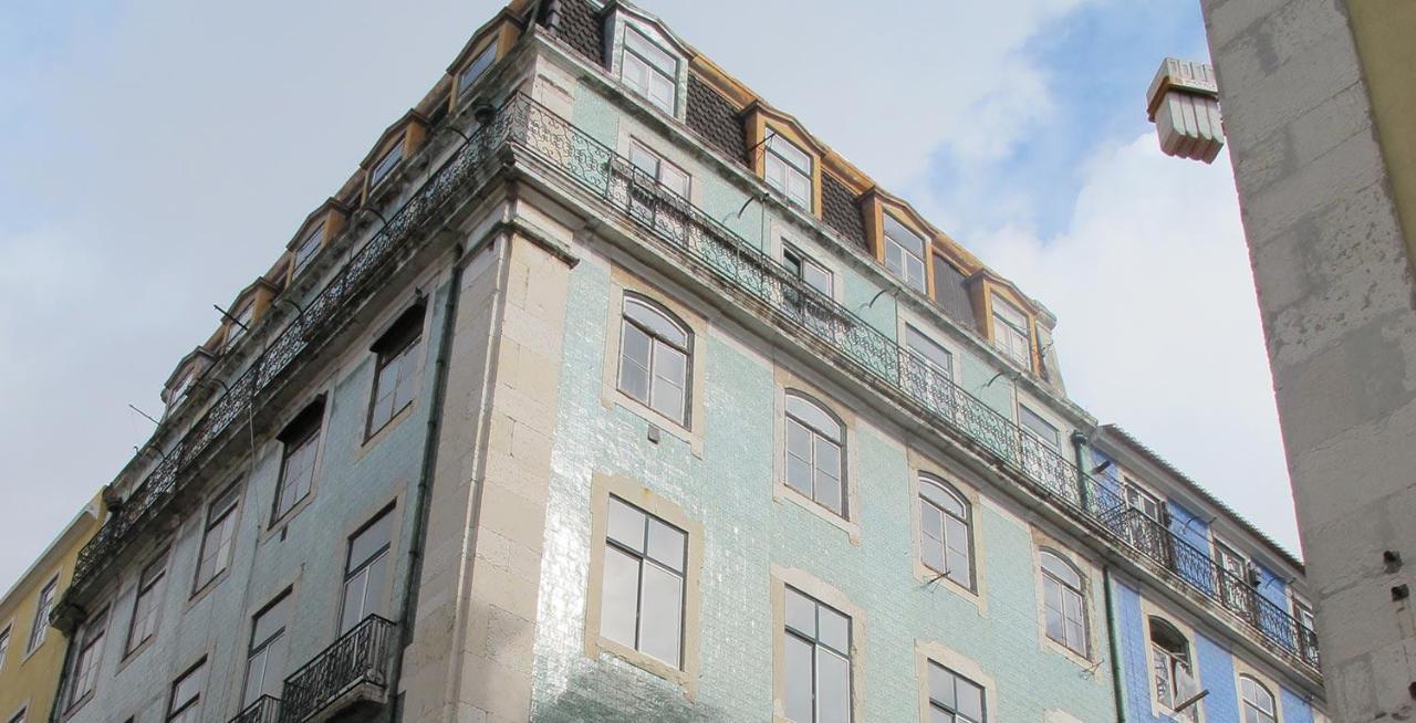 Quarto Com Varanda Na Rua Dos Douradores Lisbon Bagian luar foto