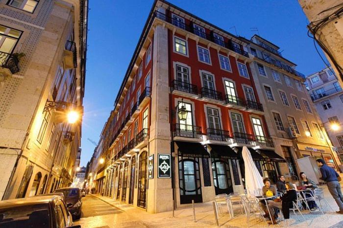 Quarto Com Varanda Na Rua Dos Douradores Lisbon Bagian luar foto
